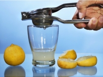 How Much Juice Is In One Lemon? | MyRecipes